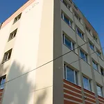 埃尔达2号酒店
